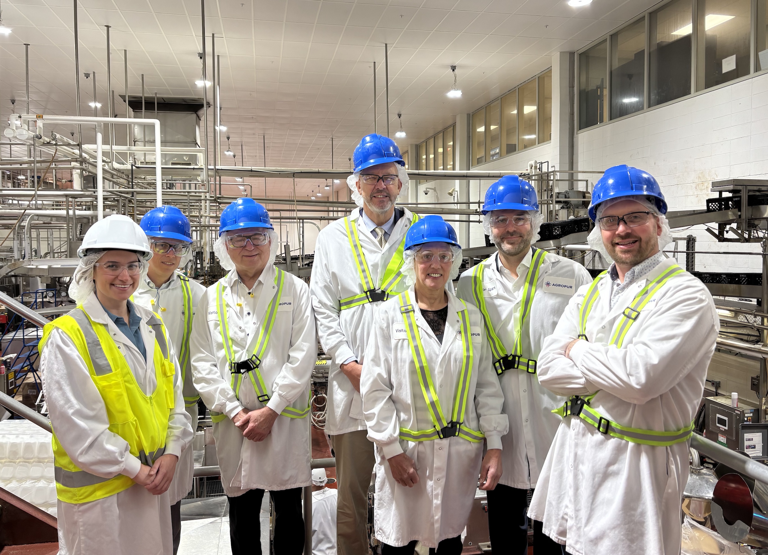 Minister Lohr_Bedford Plant Visit_03