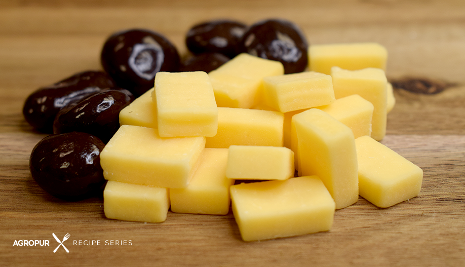 Gouda with dark chocolate cherries