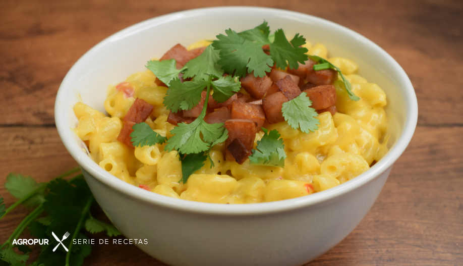 Sandwich de mezcla macarrones con queso